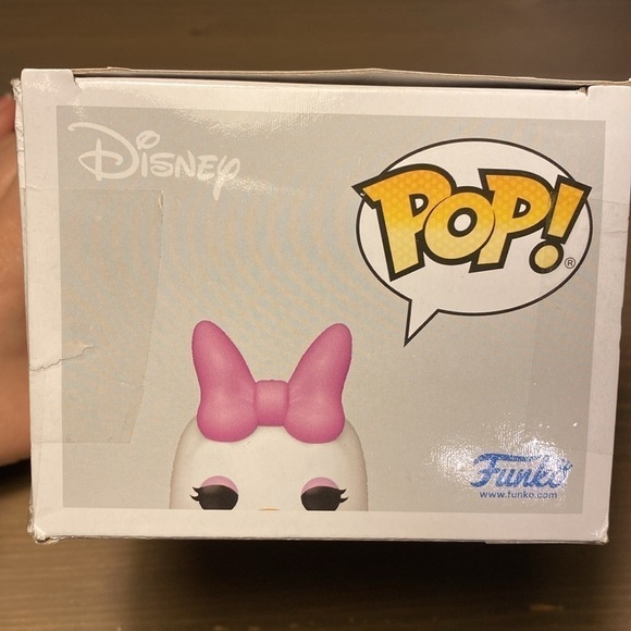 Disney Funko Pop! Daisy Duck #1192 - Picture 5 of 5